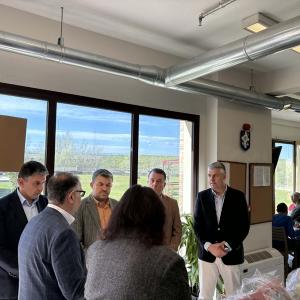 4c548865 9a41 49d2 9a05 5a00cbf01b83